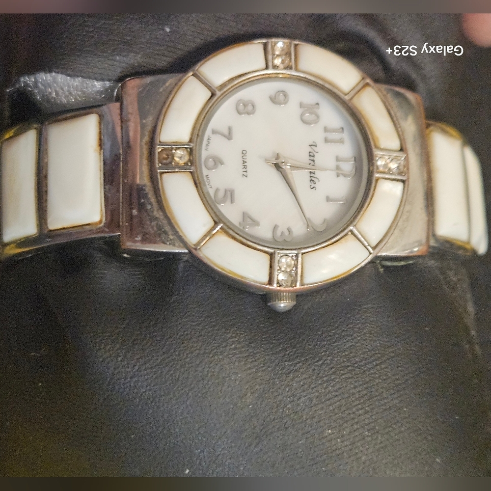 Varsales Women's Cream and Silver Watch